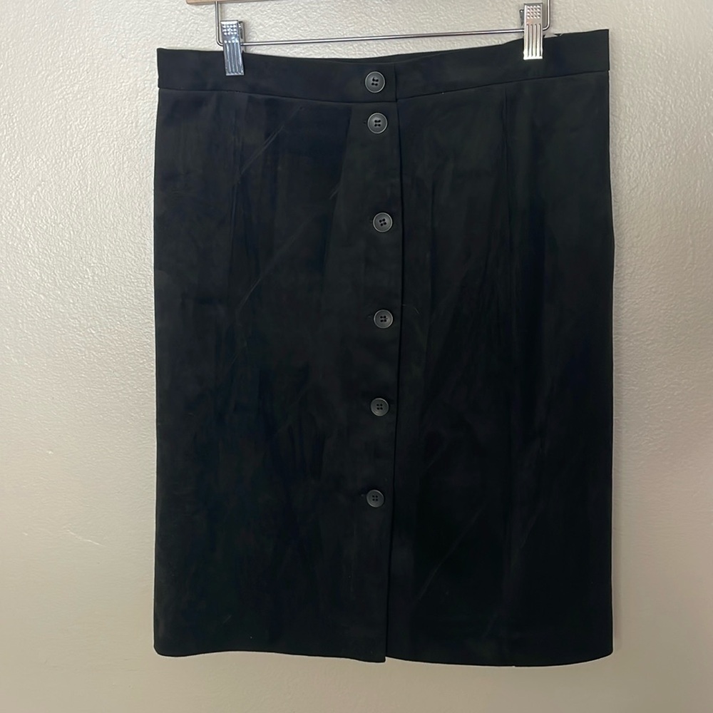 NWT H&M Black Suede Look Skirt. Size 12